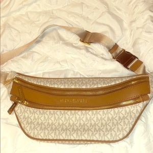 Michael Kors Fanny pack